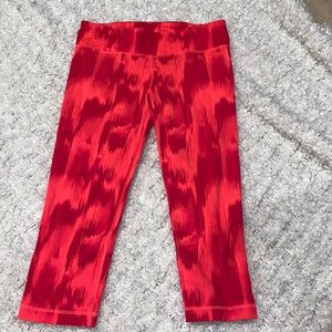 Under Armour womens workout cropped leggings!! 💪🏽